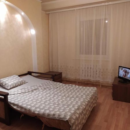 Двухкомнатная квартира с кухней студией Бровары. Екстер'єр фото